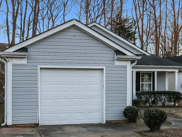 12110 Stewarts Crossing Dr — Photo 1