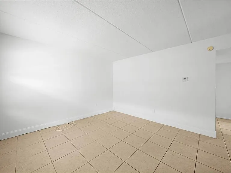 702 Michigan Ct #1 — Photo 6