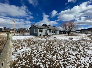 1150 Reeves Schwab Rd, Smoot, WY 83126