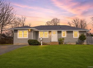 (Undisclosed Address), Bay Shore, NY 11706