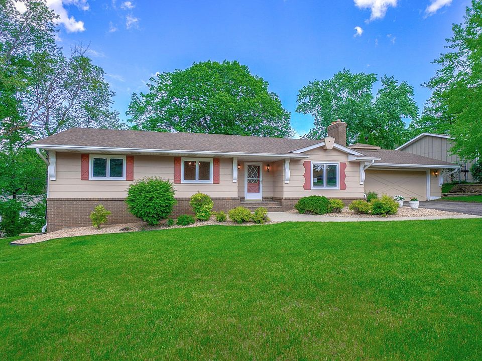 1st image of 433 White Oak Dr
