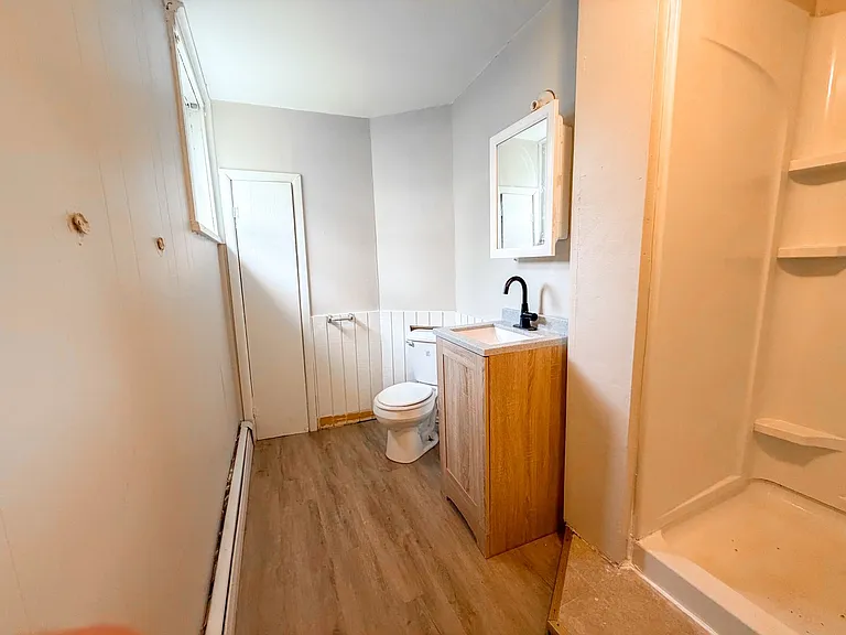 515 W Oak St — Photo 11