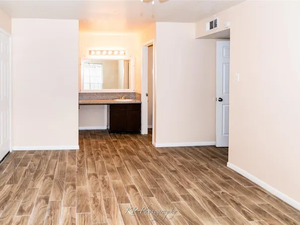 10211 Sugar Branch Dr APT 396, Houston, TX 77036