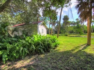 200 Strawberri Ln, Melbourne Beach, FL 32951