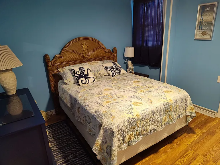 2nd Bedroom Queen Bed