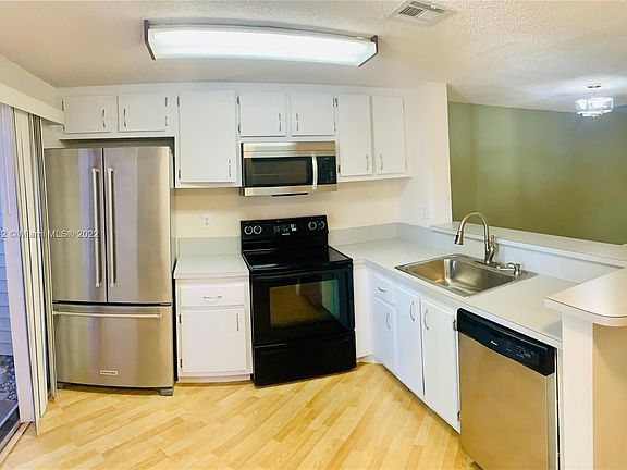 2nd image of 2505 NE 15th St #2505