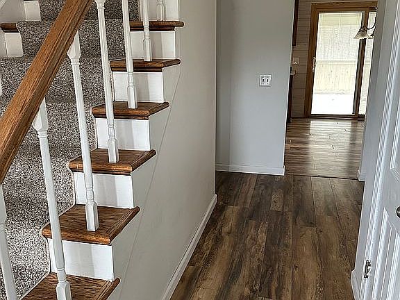 5th image of 14281 Essenburg Dr