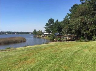 Boulet Dr, Coden, AL 36523