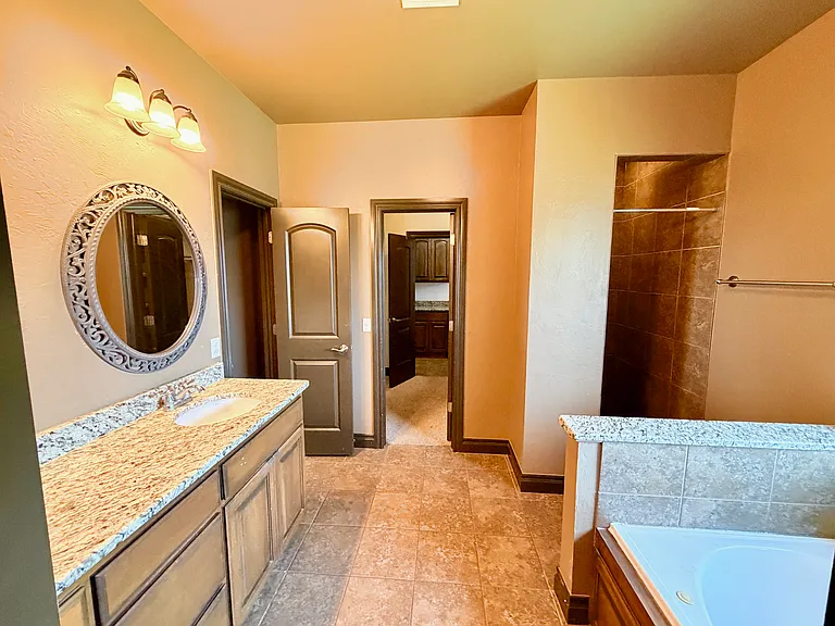 15904 Layne Ct — Photo 12