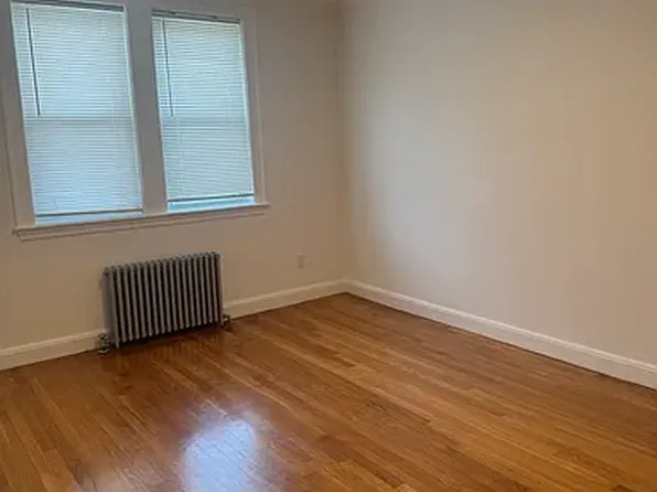 37 Appleton St APT 12, Waltham, MA 02453