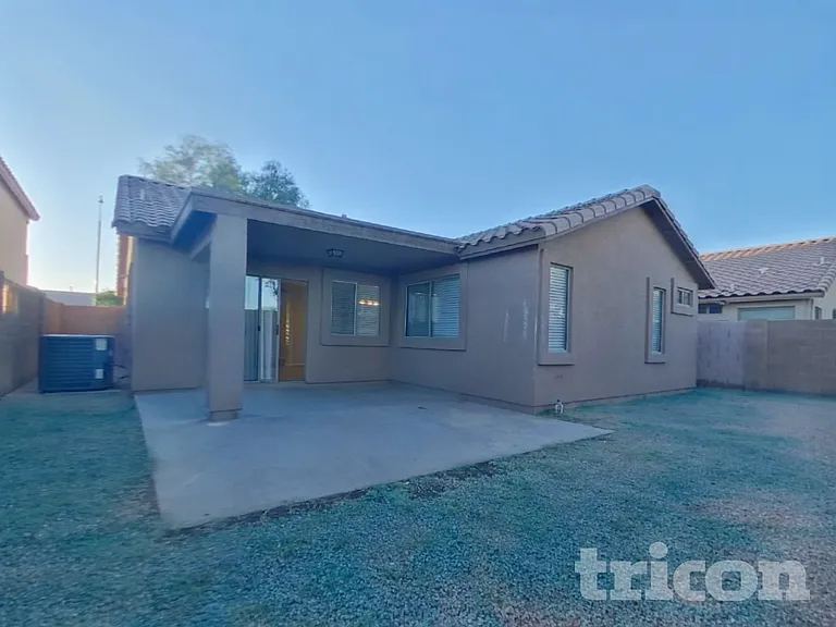 2114 S 114th Ln — Photo 16