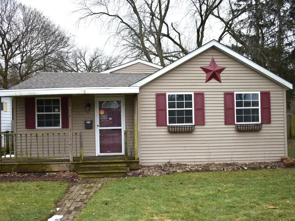315 W Delaware St, Dwight, IL 60420