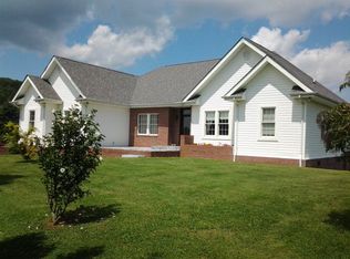 136 Meadowland Cir, Lebanon, VA 24266