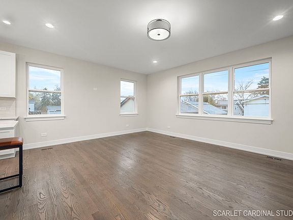 3rd image of 410 S Euclid Ave