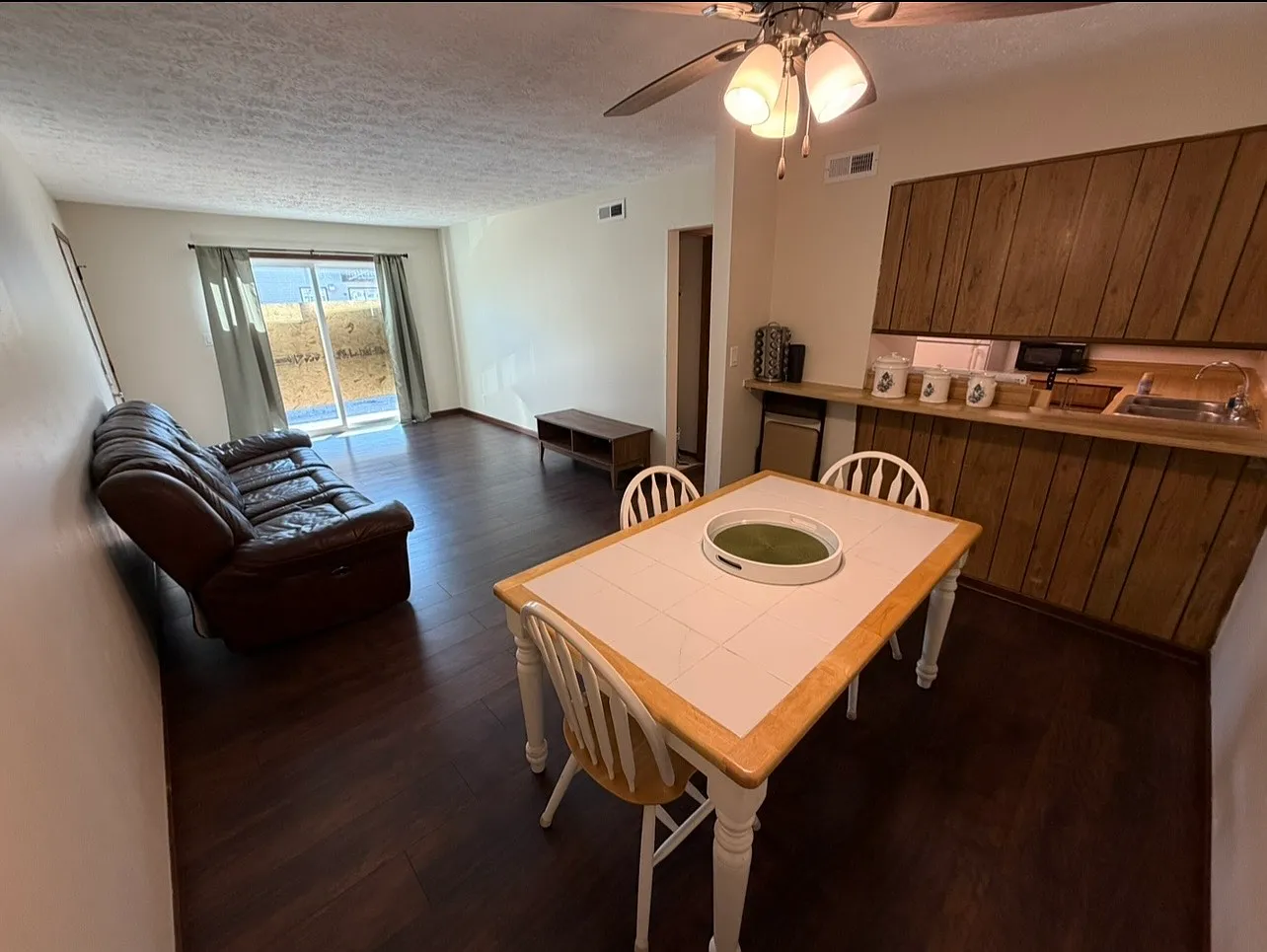 320 Brown St — Photo 1