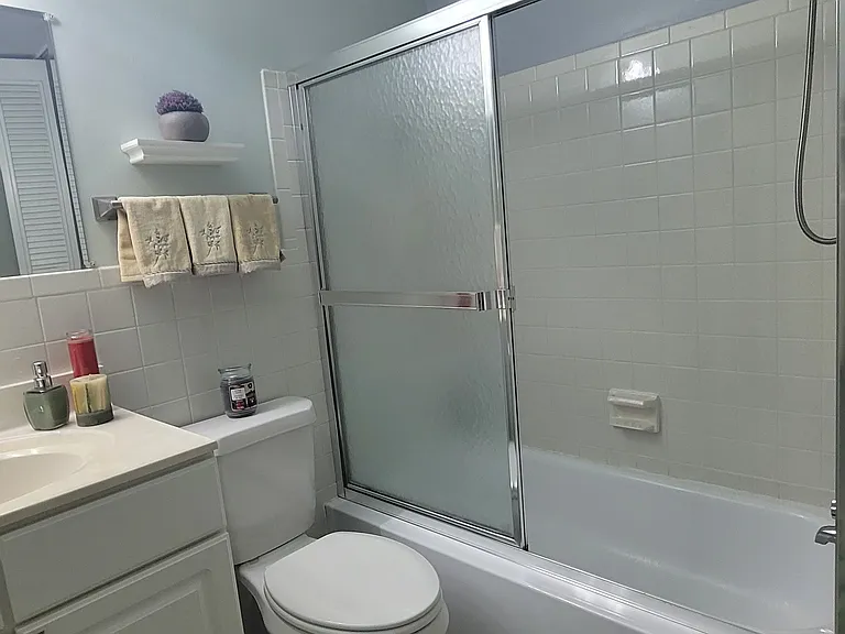 520 Merioneth Dr — Photo 41