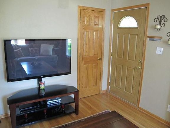 ENTRY WITH GUEST CLOSET!