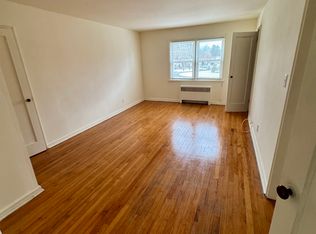 4 Springwood Cir #4I, Hyde Park, NY 12538