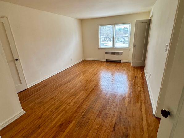 4 Springwood Cir #4I