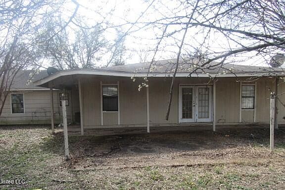 4th image of 813 Sasse St