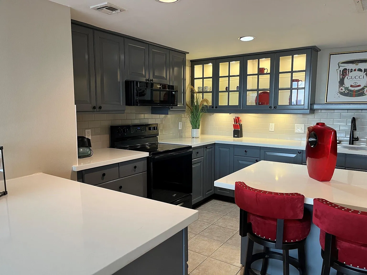 2 bed, 1.0 bath, 1144 sqft, $2,100 — Photo 4