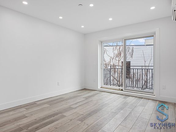 4th image of 1334 Bushwick Ave #3A