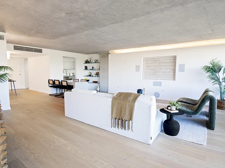 4337 Marina City Dr #137E — Photo 9
