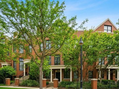 1813 Admiral Ct, Glenview, IL, 60026