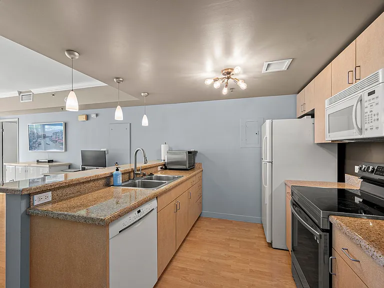 425 W Beech St #854 — Photo 6