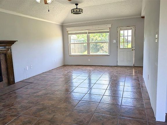 4th image of 157 Tammy Dr