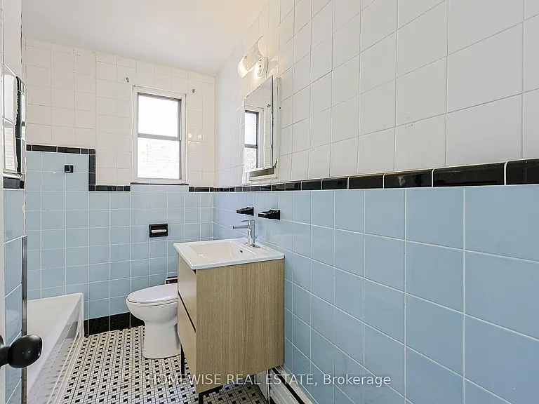 2204 Dufferin St #202 — Photo 13