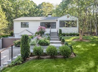 45 Bay View Dr W, Sag Harbor, NY 11963