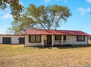 1598 Hickman Rd, Von Ormy, TX 78073