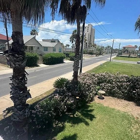 108 W Capricorn Dr — Photo 34