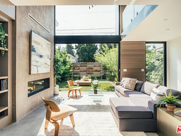 4th image of 213 Horizon Ave