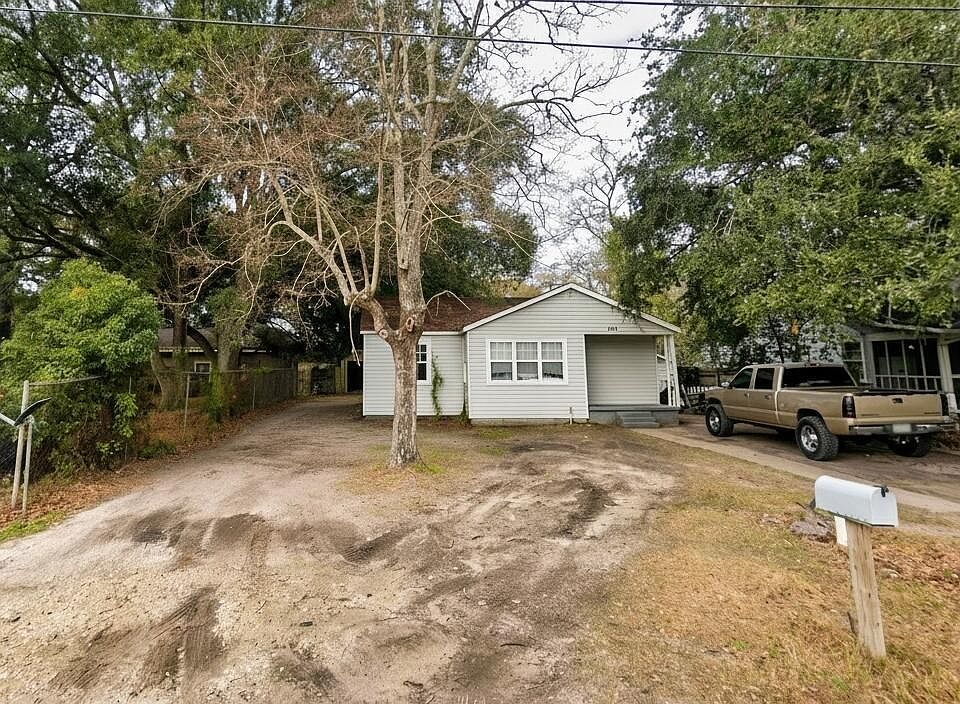 1st image of 1703 11th St