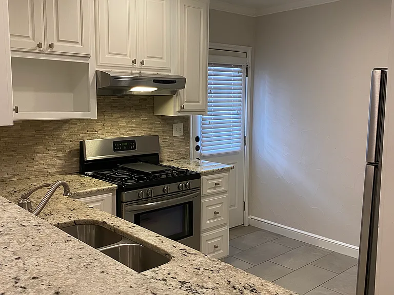5529 Longview St — Photo 15