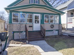 1345 N 68th St, Wauwatosa, WI 53213