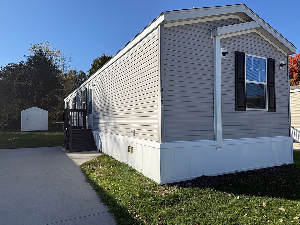 11969 Springbrook Ct, photo 13