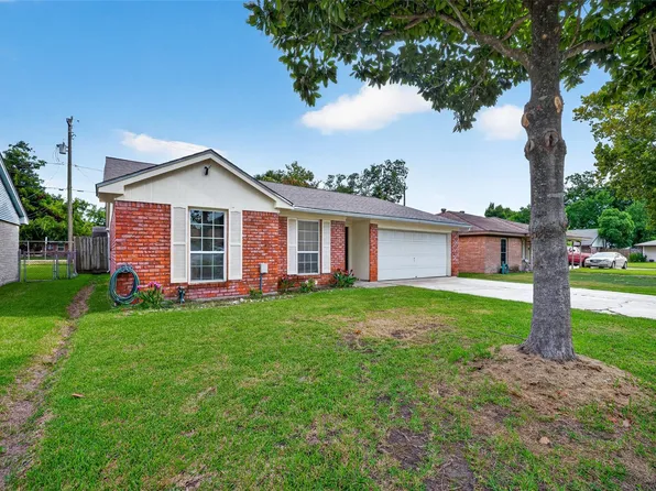 603 Littlewood St, Baytown, TX 77521
