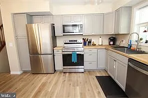 22 Carole Rd — Photo 7