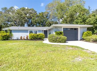 2424 Breakwater Cir, Sarasota, FL 34231