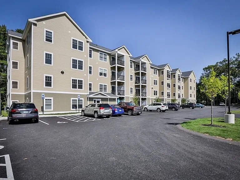 Residences at Colcord Pond — Photo 34