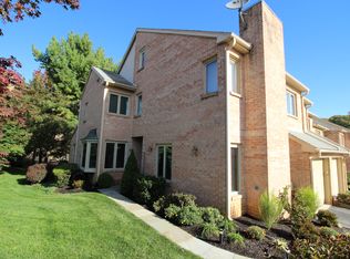 11 Militia Hill Dr, Chesterbrook, PA 19087