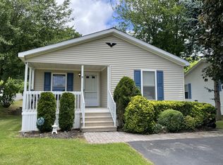 10 Garden Dr #3, Southington, CT 06489