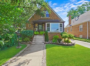 5251 S Nottingham Ave, Chicago, IL 60638