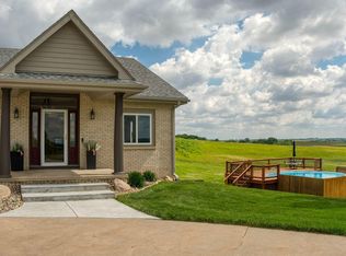 24376 Barrus Rd, Glenwood, IA 51534