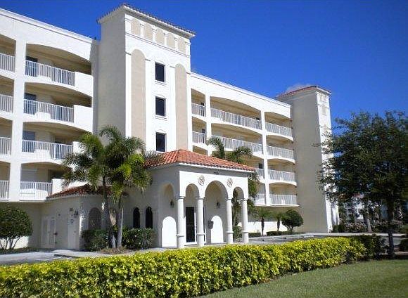 1st image of 752 Bayside Dr Unit 306