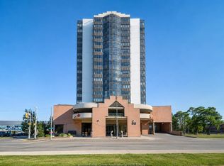 515 Riverside Dr W #507, Windsor, ON N9A7C3