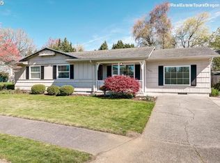 16625 NE Everett Ct, Portland, OR 97230